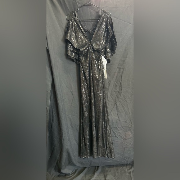 Mac Duggal 10829 NWT Sequined Ruffled Cut Out Lace Up Gown - Picture 5 of 7